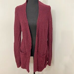 Hollister Women's Cardigan Sweater in Cranberry. Size Medium.